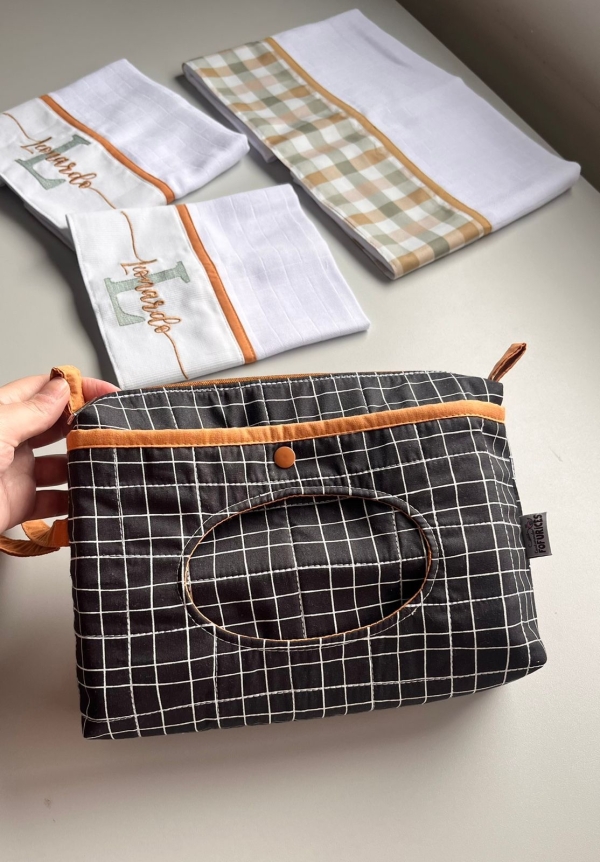 Necessaire porta fraldas e lenço umedecido - Imagem 2